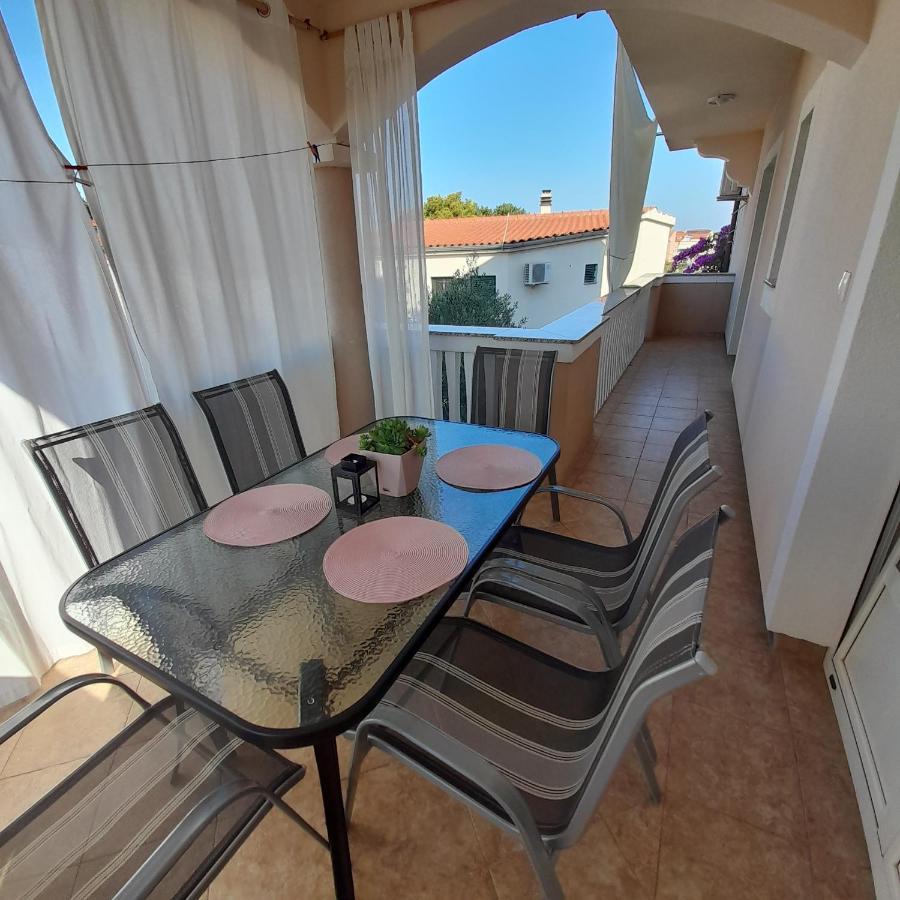 Apartments Filipovic Biograd Na Moru Exterior photo
